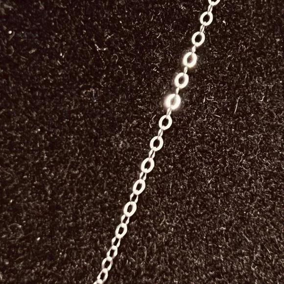 Silver Tone Cable Chain Necklace With Clear Glass Pendant & Earrings Set (3857) - Picture 4 of 10